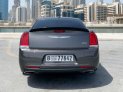 Blanco Chrysler 300C 2018 for rent in Dubai 4