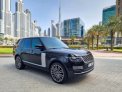 zwart Landrover Range Rover Vogue Supercharged 2020 for rent in Dubai 9