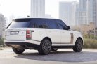White Land Rover Range Rover Vogue SE 2019 for rent in Dubai 3