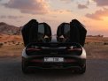zwart McLaren 720S 2020 for rent in Dubai 10