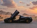 zwart McLaren 720S 2020 for rent in Dubai 5