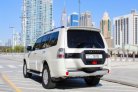 Beyaz Mitsubishi Pajero 2019 for rent in Dubai 4