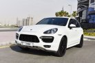Beyaz Porsche Cayenne GTS 2015 for rent in Dubai 6