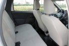 Beyaz Renault Duster 4x4 2018 for rent in Dubai 4