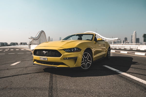 Rent Ford Mustang EcoBoost Convertible V4 2021 in Dubai