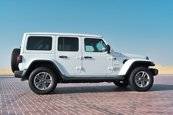 White Jeep Wrangler car rental price list in Dubai, UAE