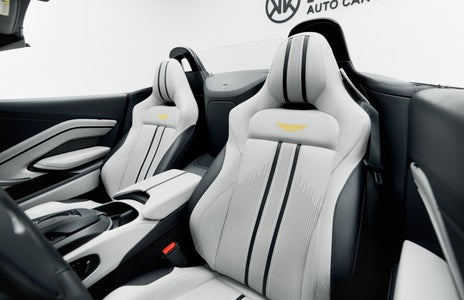 Miete Aston Martin Vantage 2021 in Dubai