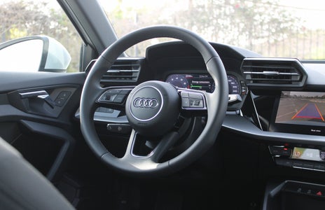 Affitto Audi A3 2023 in Sharja