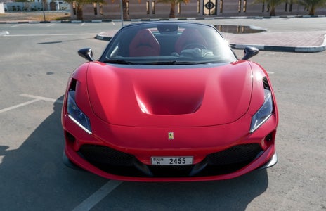 Affitto Ferrari F8 Tributo Spider 2021 in Dubai