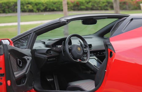 Kira Lamborghini Huracan Evo Spyder 2023 içinde Dubai