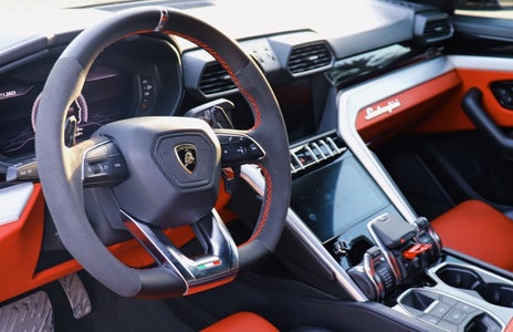 Affitto Lamborghini Urus Mansory 2019 in Dubai