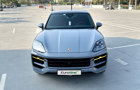 租 Porsche Cayenne Coupe 2024 在 迪拜