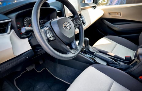 Alquilar Toyota Corolla 2024 en Dubai