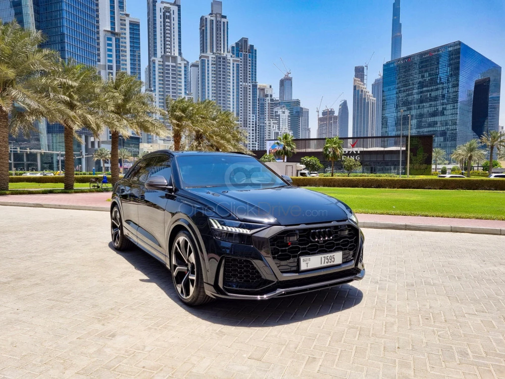 Black Audi RS Q8  2022 for rent in Dubai 9
