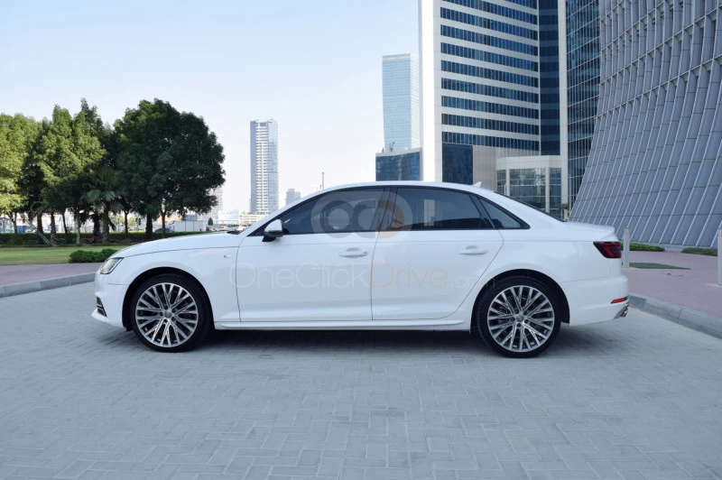 Blanco Audi A4 2019 for rent in Dubai 2