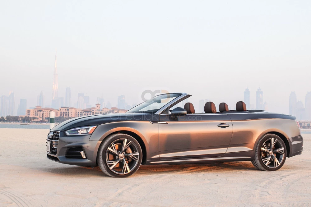 Gris oscuro Audi A5 Convertible 2018 for rent in Dubai 1