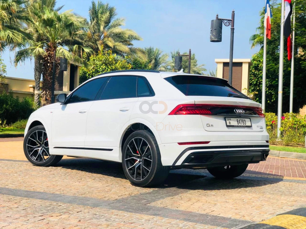 White Audi Q8 2020 for rent in Dubai 5