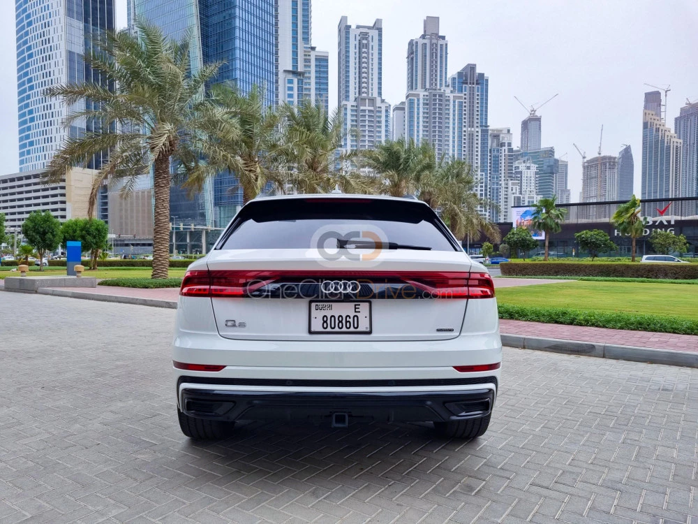 White Audi Q8 2021 for rent in Dubai 9