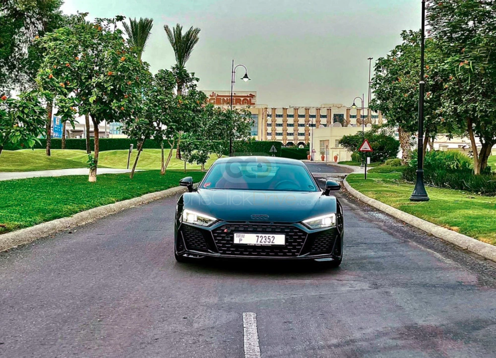Black Audi R8 Coupe 2021 for rent in Ajman 5