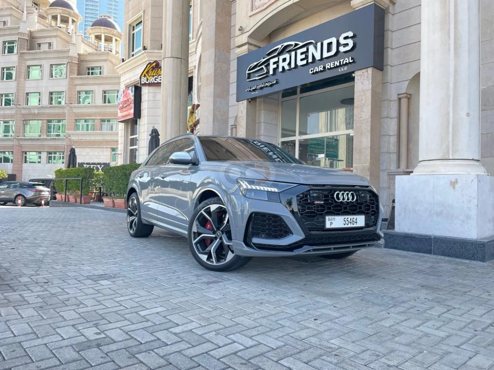Grijs Audi RS Q8 2022 for rent in Dubai 1