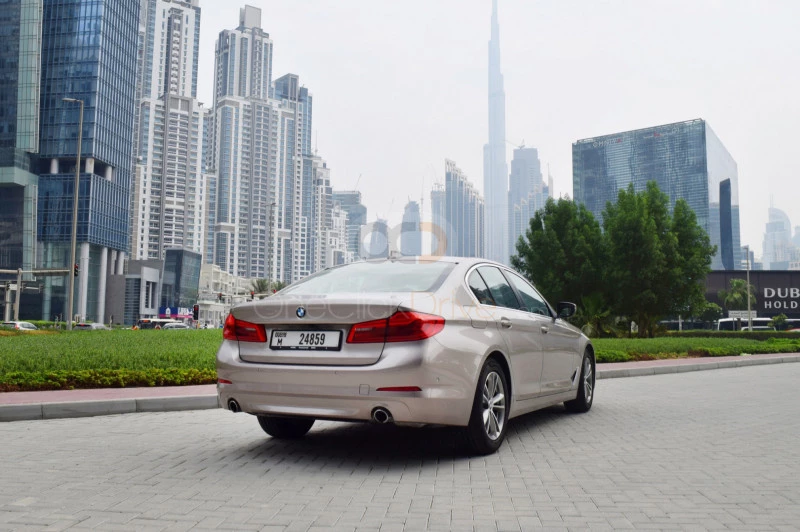 White BMW 520i 2020 for rent in Dubai 6
