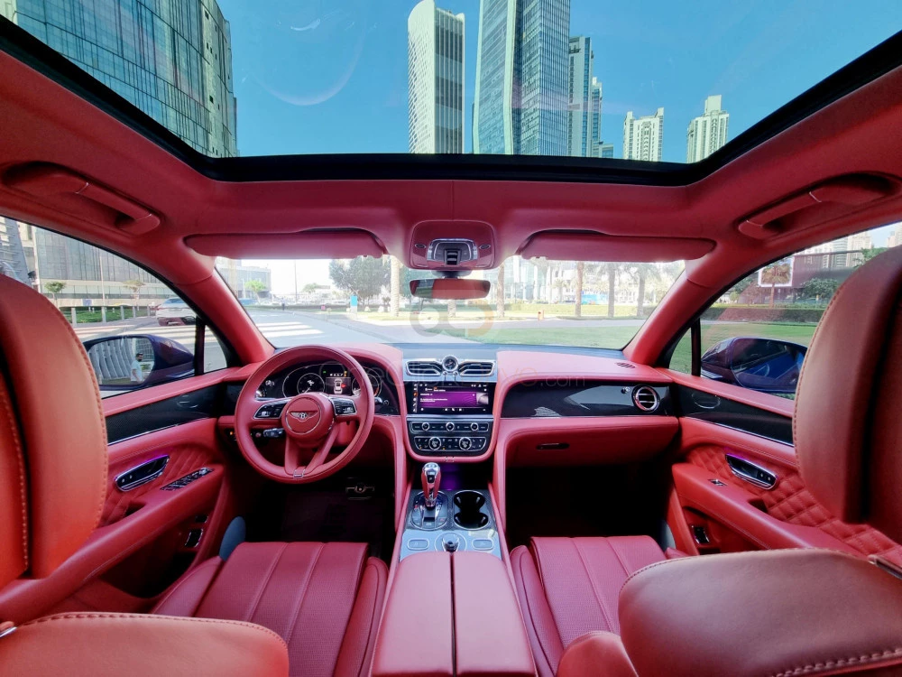 Blue Bentley Bentayga 2021 for rent in Dubai 8