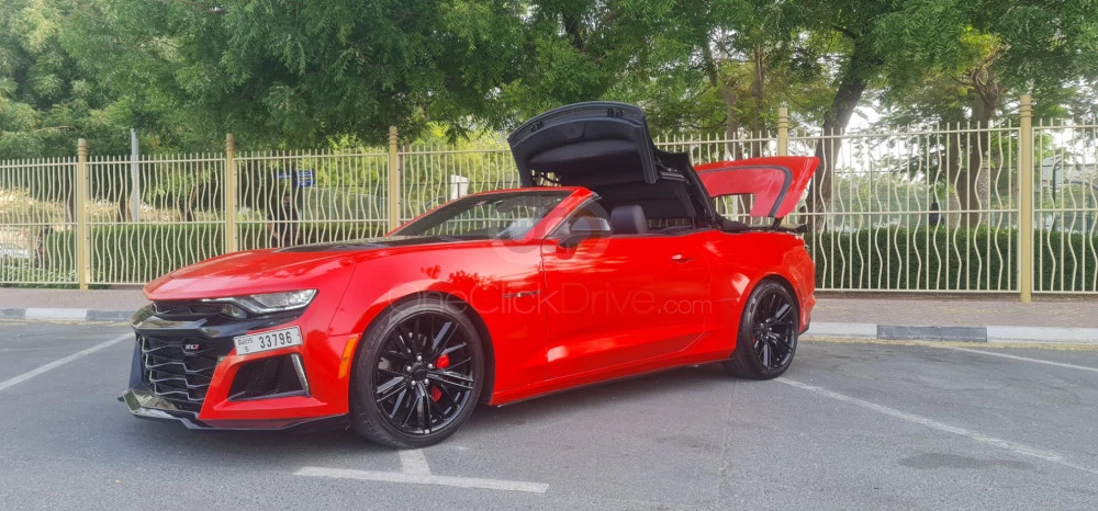 红色的 雪佛兰 Camaro ZL1 敞篷 V8 2019 for rent in 迪拜 7