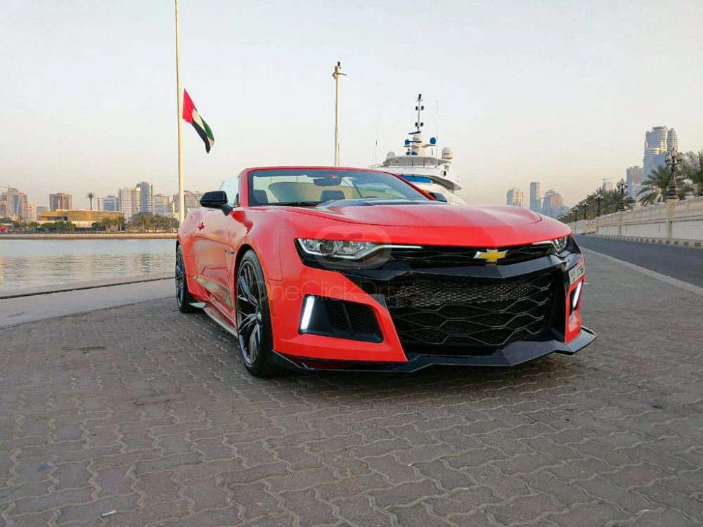 Kırmızı Chevrolet Camaro SS Cabrio V8 2019 for rent in Dubai 4