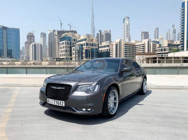Gray Chrysler 300C 2018 for rent in Sharjah 1