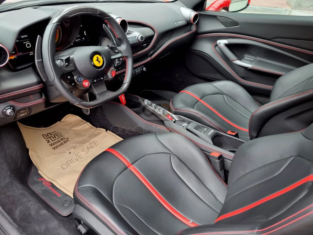 Kırmızı Ferrari F8 Tributo 2022 for rent in Dubai 6