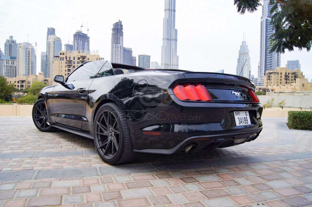 Black Ford Mustang EcoBoost Convertible V4 2019 for rent in Dubai 6