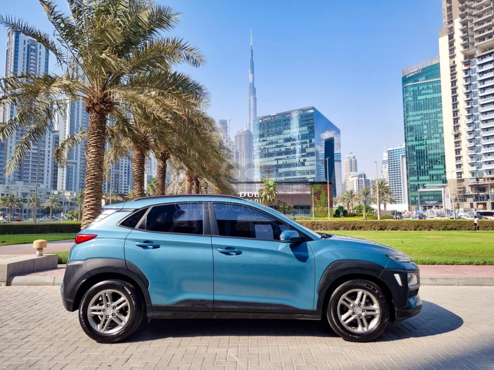 Azul zafiro Hyundai Kona 2019 for rent in Dubai 3
