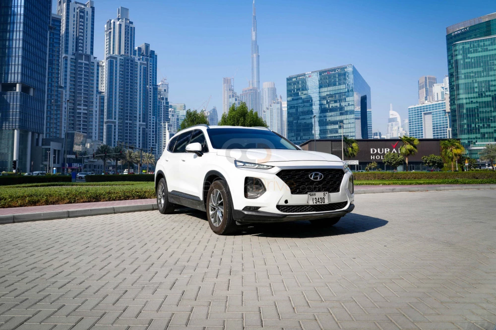 White Hyundai Santa Fe 2020 for rent in Dubai 1