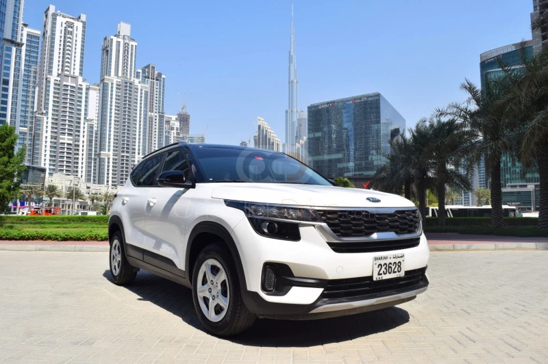 White Kia Seltos 2021 for rent in Sharjah 6