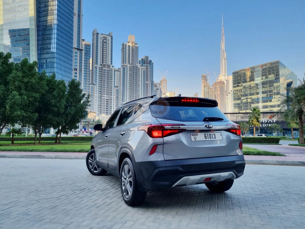 Metallic Grey Kia Seltos 2020 for rent in Abu Dhabi 8