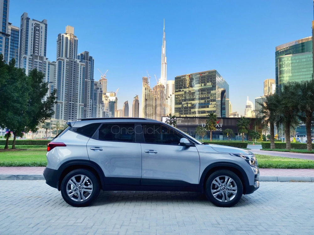 Metallic Grey Kia Seltos 2020 for rent in Abu Dhabi 3