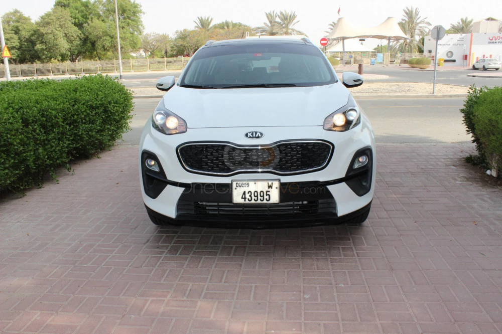 White Kia Sportage 2021 for rent in Abu Dhabi 1