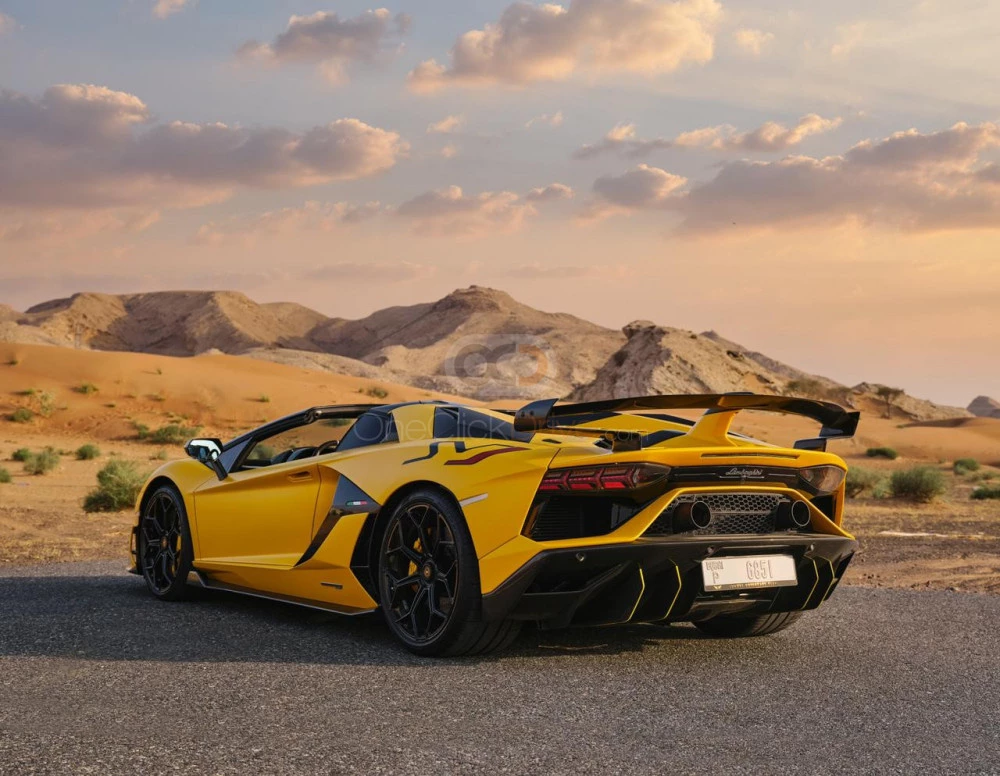 Sarı Lamborghini Aventador SVJ Roadster 2022 for rent in Dubai 7