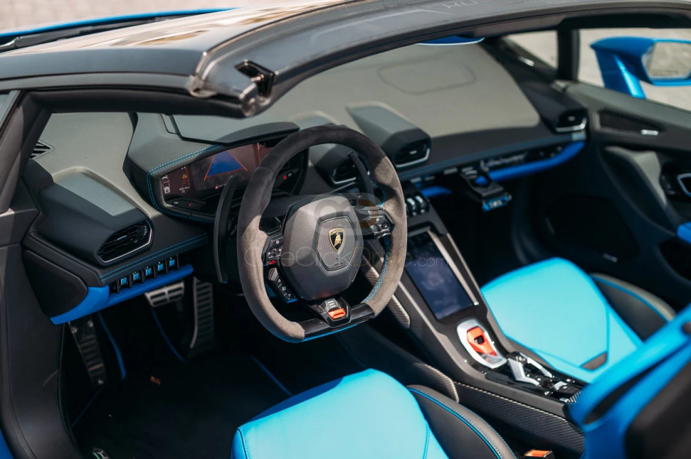 Mavi Lamborghini Huracan Evo Spyder 2020 for rent in Dubai 3