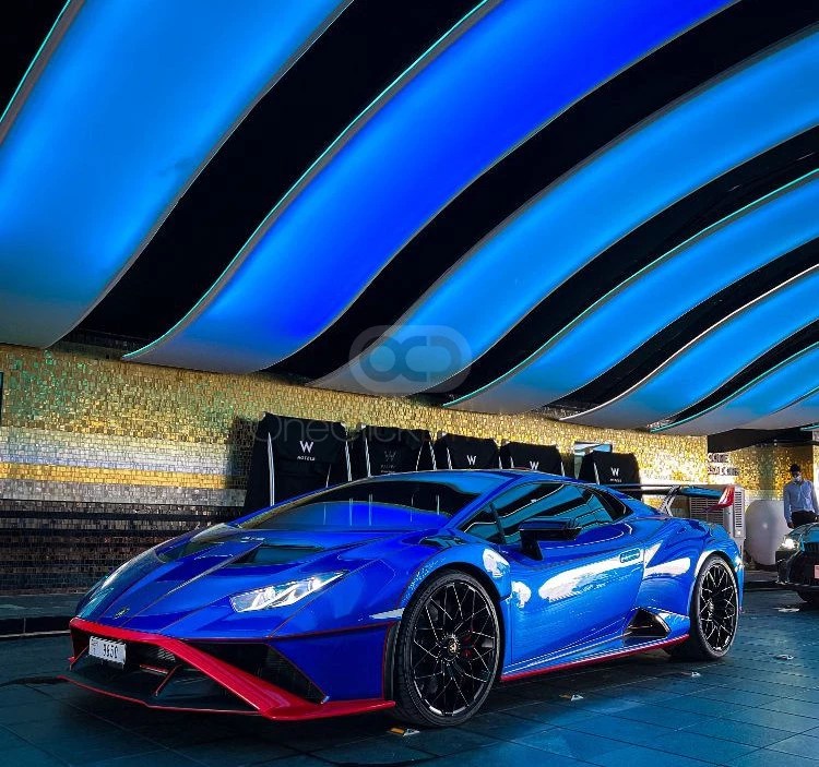 Zilver Lamborghini Huracan STO 2022 for rent in Dubai 2