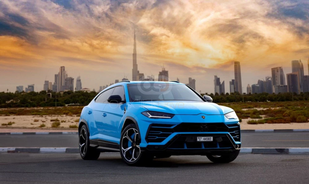 Gümüş Lamborghini Urus 2020 for rent in Dubai 1
