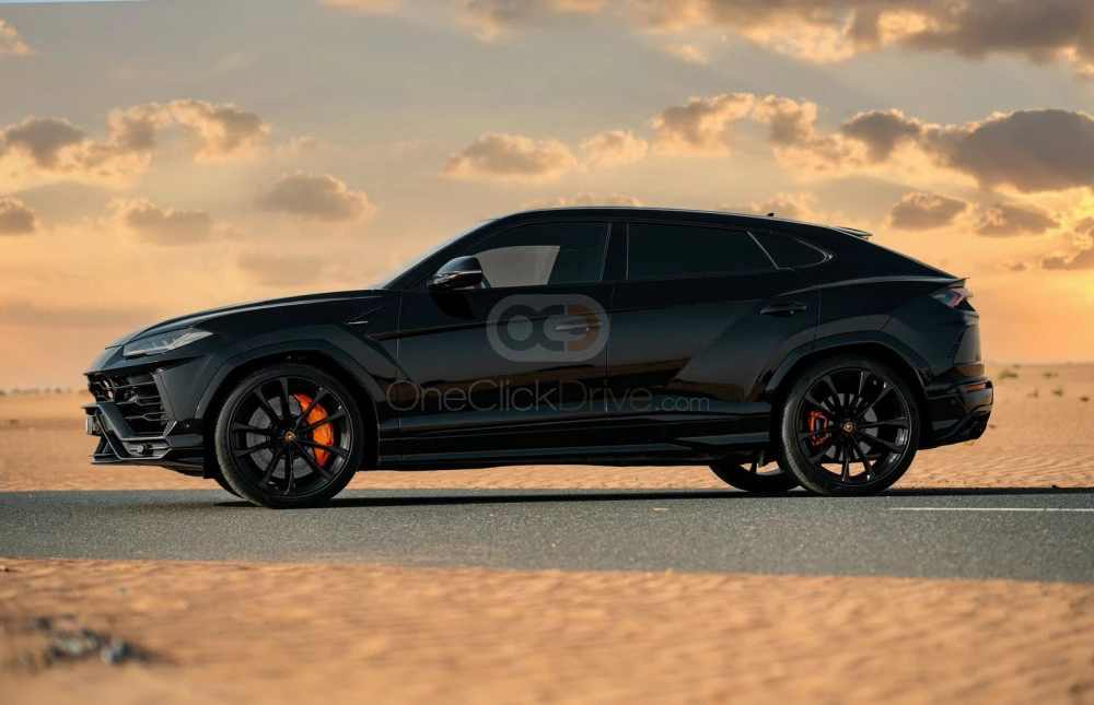 Black Lamborghini Urus 2021 for rent in Abu Dhabi 6