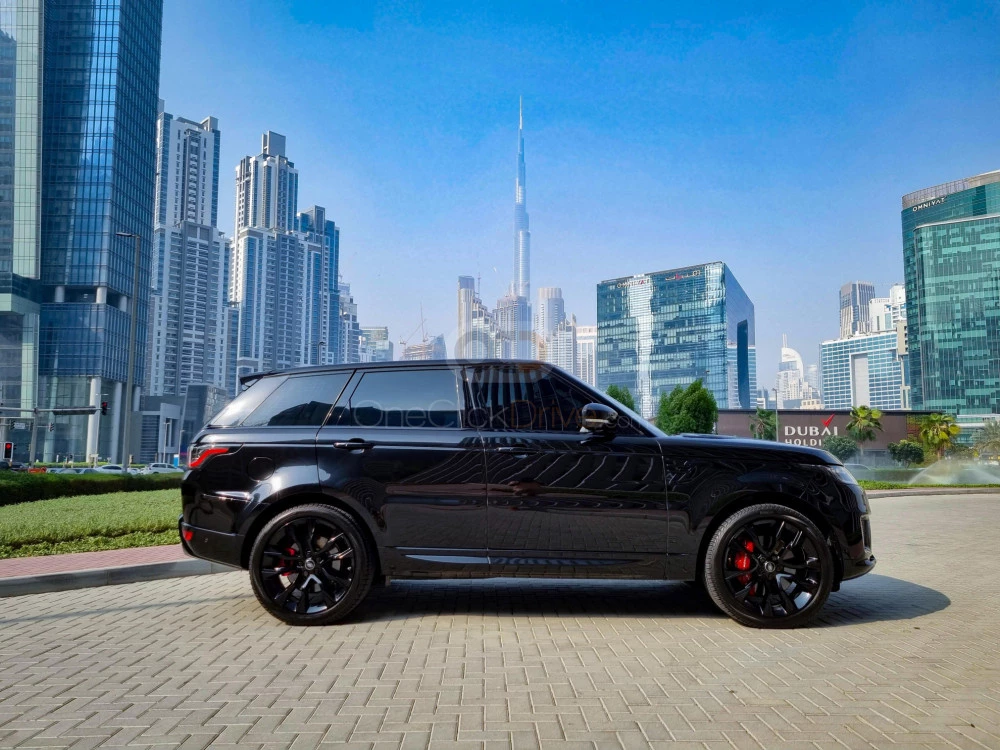 Black Land Rover Range Rover Sport SE 2020 for rent in Dubai 3