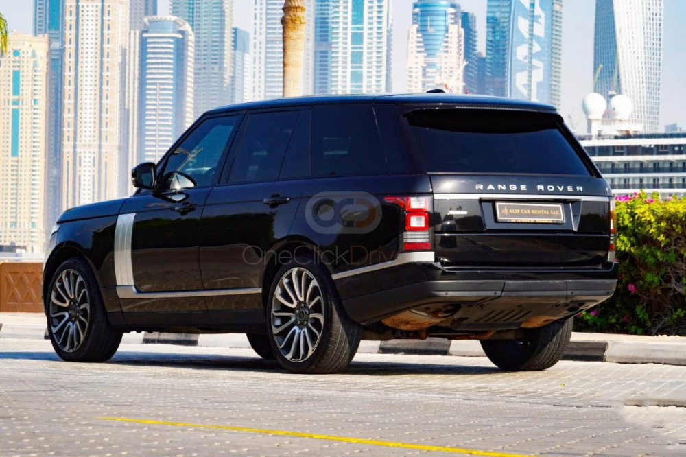 Black Land Rover Range Rover Vogue Autobiography 2020 for rent in Ras Al Khaimah 5