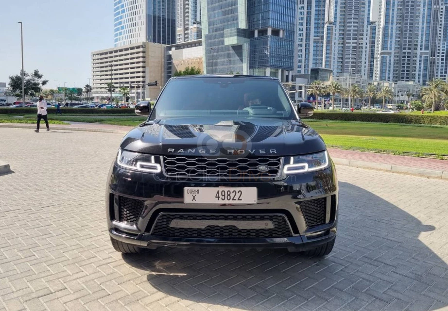 Beyaz Land Rover Range Rover Sport SE 2021 for rent in Dubai 3