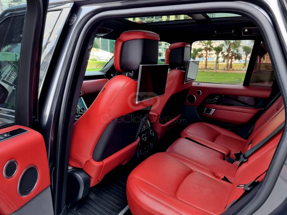 Black Land Rover Range Rover Vogue Supercharged 2019 for rent in Dubai 4