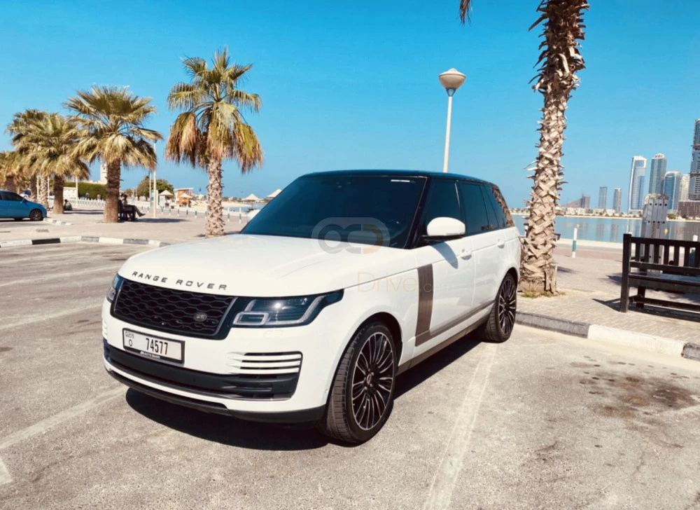 White Land Rover Range Rover Vogue Supercharged 2018 for rent in Dubai 1