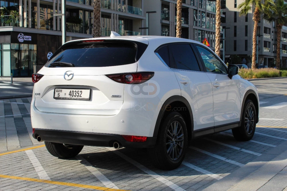 blanc Mazda CX5 2020 for rent in Dubaï 10