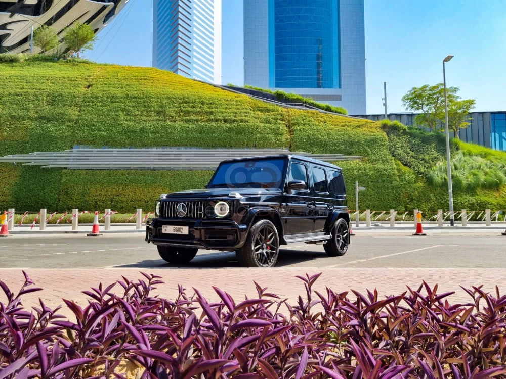 Gris oscuro Mercedes Benz AMG G63 2019 for rent in Dubai 4
