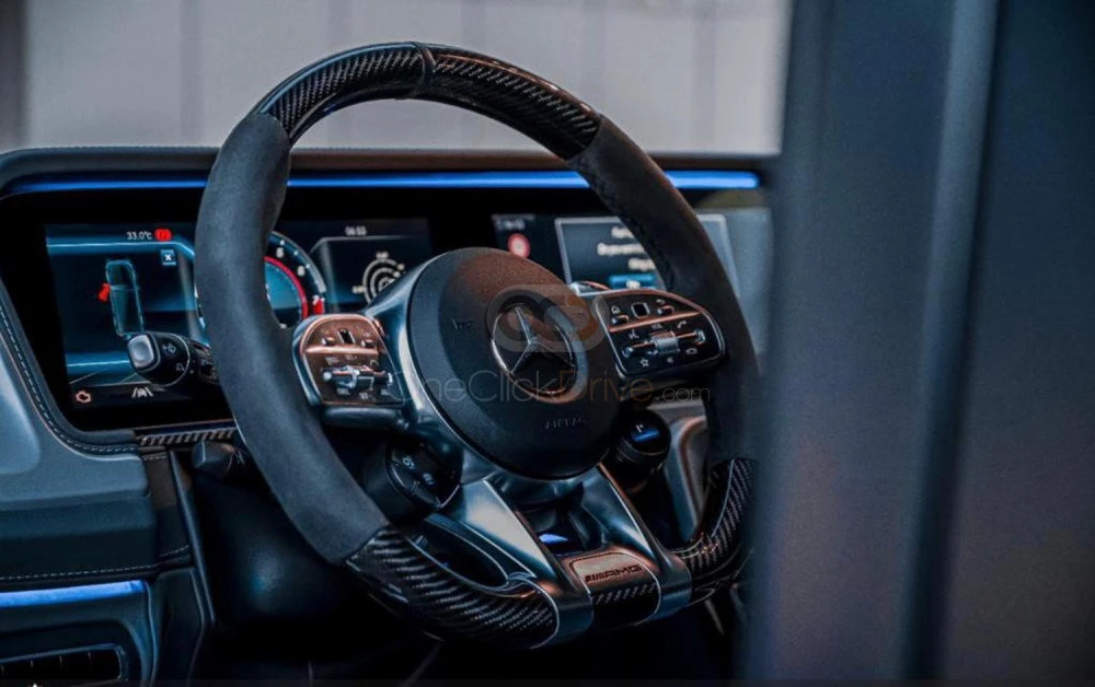 Mat siyah Mercedes Benz AMG G63 Çift Kişilik Gece Paketi 2022 for rent in Dubai 3